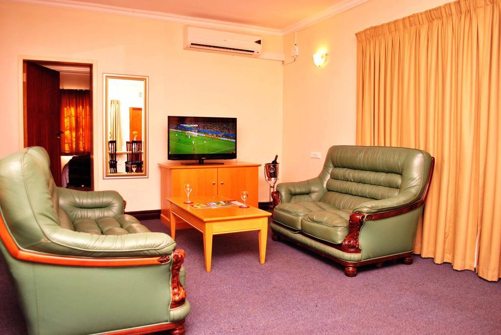 The George Hotel Manzini Exterior foto